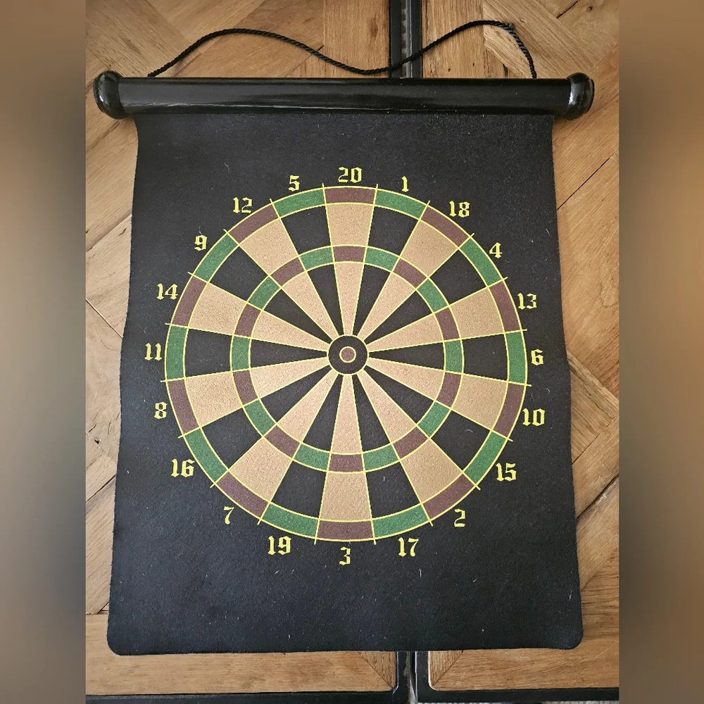 Zgallerie magnetic hanging dart board